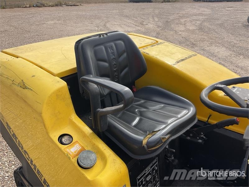 Kärcher KMR1550D Stand-On Floor Sweeper Druga oprema za žetev