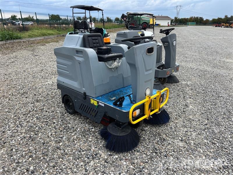 Kaster S13 Broom Tractor (Unused) Stroji za notranje pometanje
