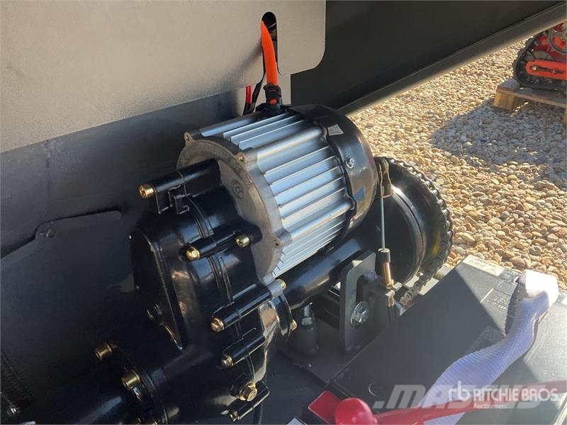  Kaster S13 Floor Sweeper (Unused) معدات أخرى للحصاد