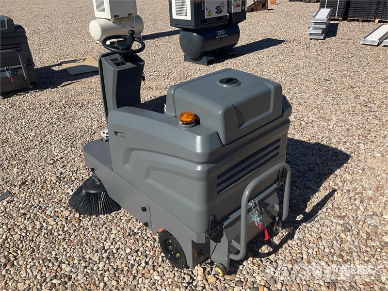  Kaster S13 Floor Sweeper (Unused) معدات أخرى للحصاد