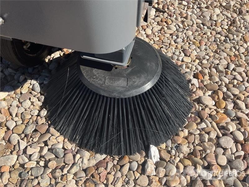  Kaster S13 Floor Sweeper (Unused) معدات أخرى للحصاد