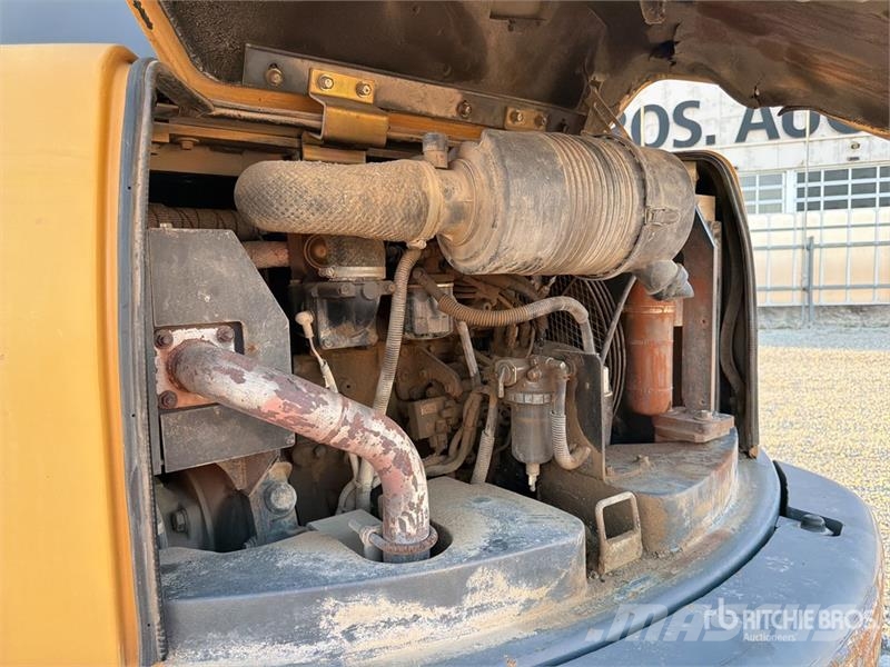Kato 80VX2 Tracked Excavator Верижен екскаватор