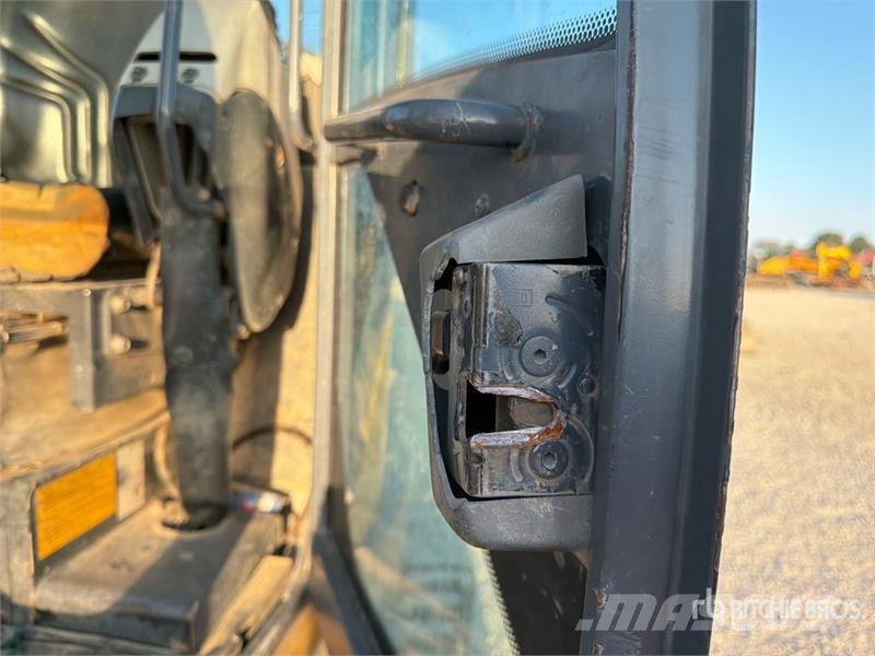 Kato 80VX2 Tracked Excavator Верижен екскаватор
