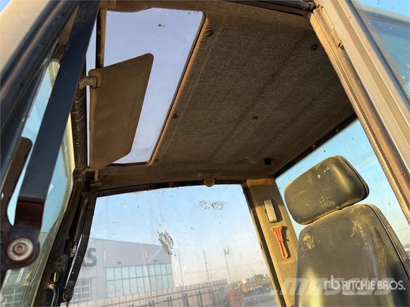 Kato 80VX2 Tracked Excavator Верижен екскаватор
