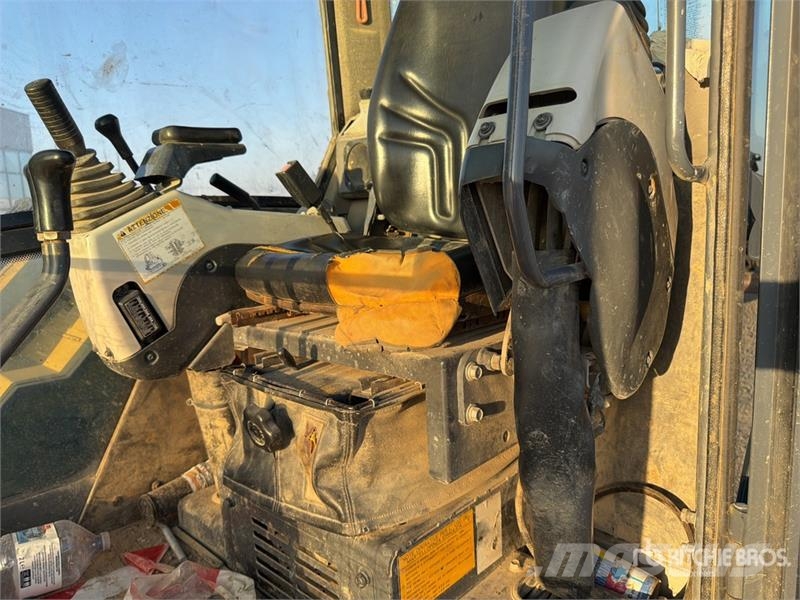 Kato 80VX2 Tracked Excavator Верижен екскаватор