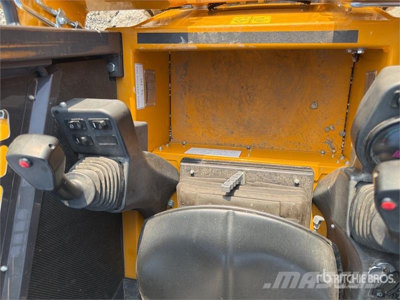 Kato-imer AS 12 Skid Steer Loader Kompaktlastare