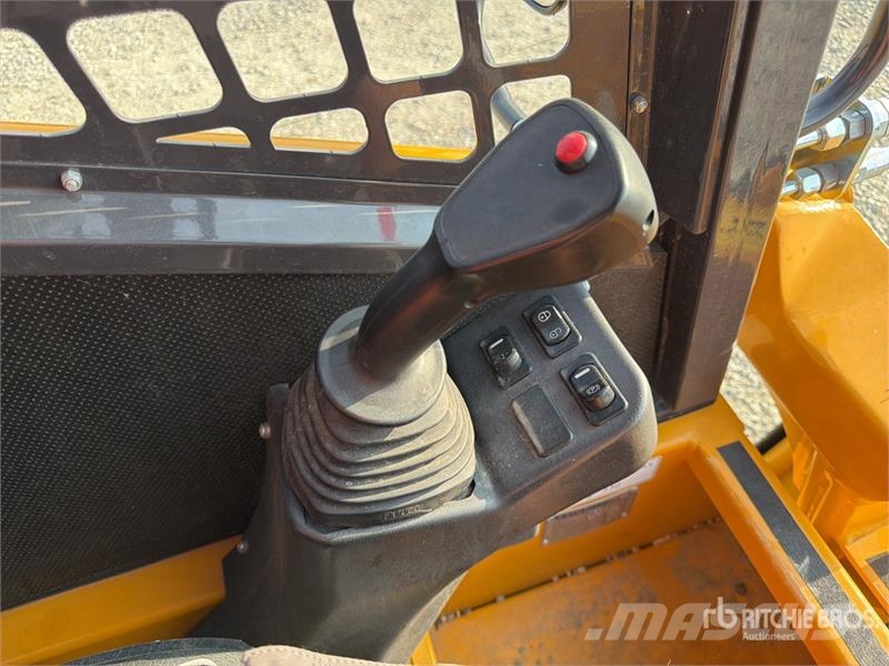 Kato-imer AS 12 Skid Steer Loader Kompaktlastare