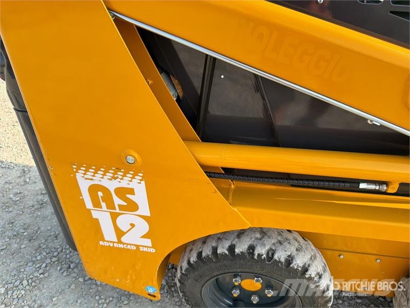 Kato-imer AS 12 Skid Steer Loader Kompaktlastare