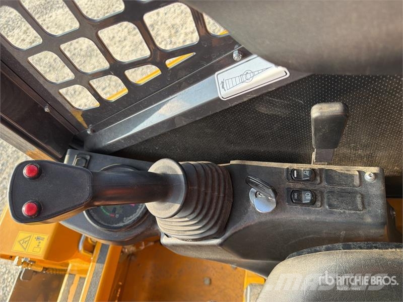 Kato-imer AS 12 Skid Steer Loader Kompaktlastare