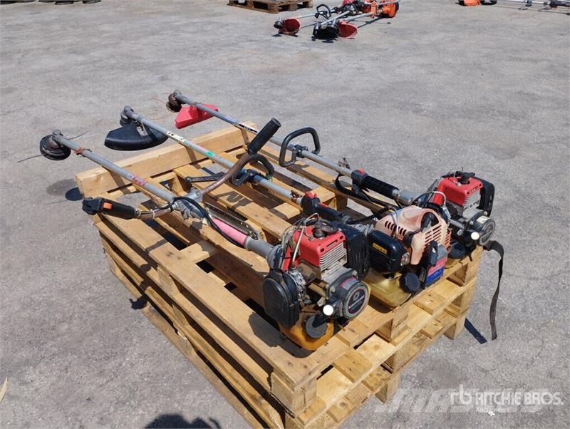 Kawasaki of (3) Kawasaki Brush Cutter Χορτοκοπτικά και κορυφολόγοι βοσκοτόπων