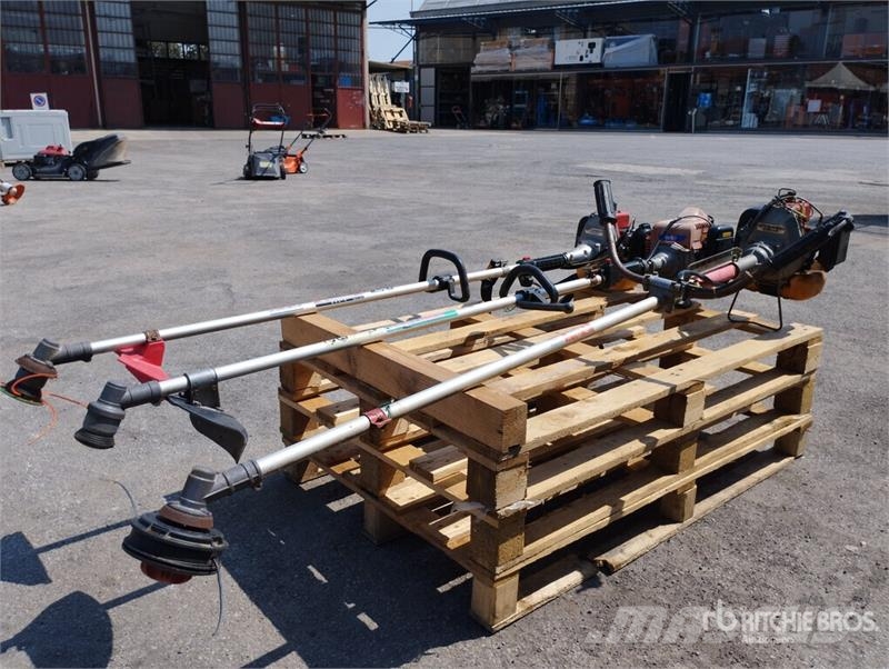 Kawasaki of (3) Kawasaki Brush Cutter Χορτοκοπτικά και κορυφολόγοι βοσκοτόπων