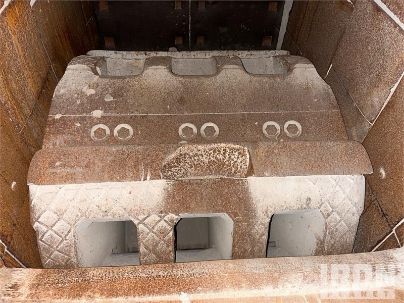 Keestrack R5 Impact Crusher Запчасти и компоненты
