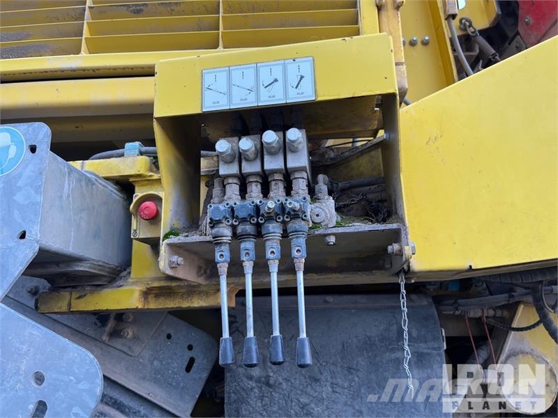Keestrack R6d Impact Crusher Rezervni delovi za otpad, kamenolome i reciklažu