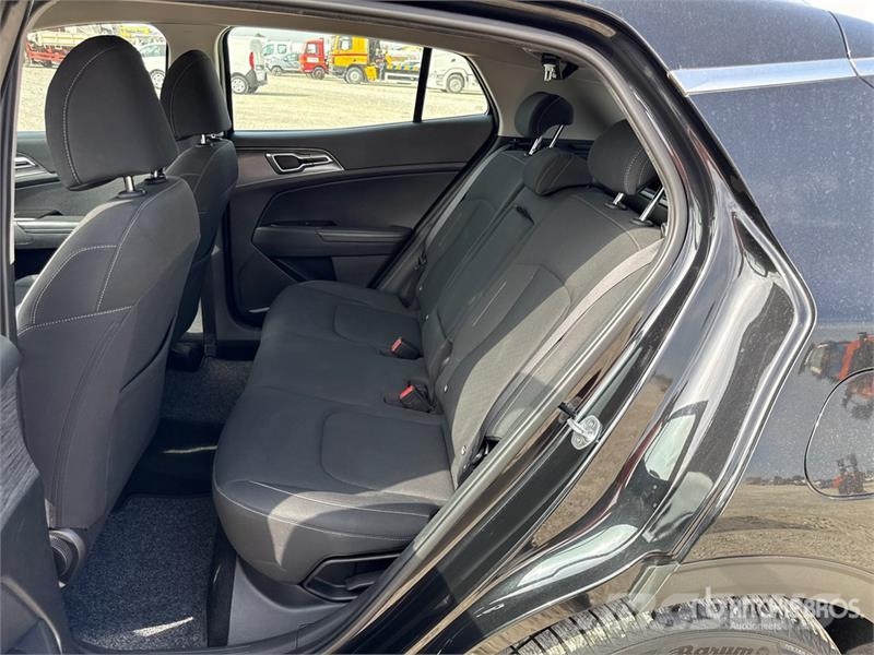 Kia Sportage 1.6 CRDI MHEV BUSINESS 2WD DCT SUV Personbilar