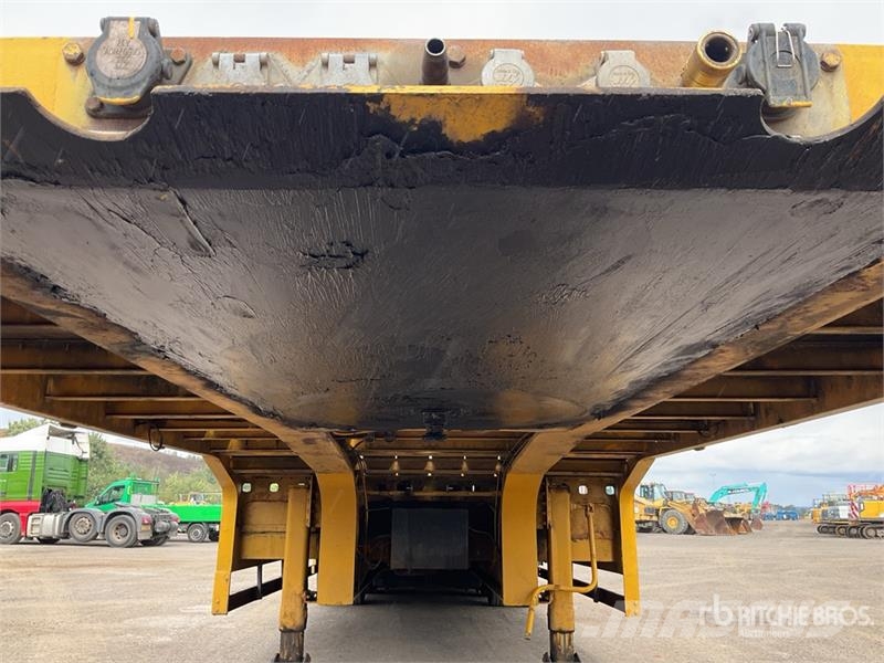 King GTS44-3GR9 Tri/A Lowboy Trailer Low loaders