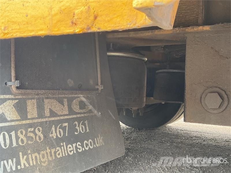King GTS44-3GR9 Tri/A Lowboy Trailer Low loaders