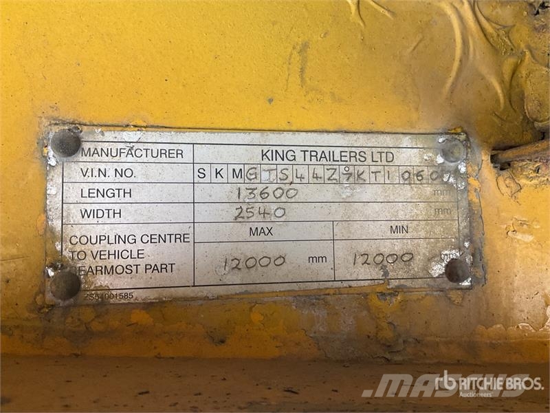 King GTS44-3GR9 Tri/A Lowboy Trailer Low loaders