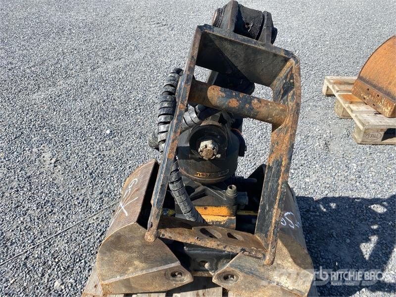 Kinshofer C02H-30 1-2 to Excavator Grapple Kourat