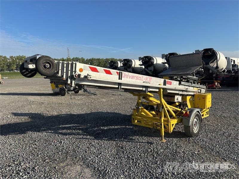 Klaas Universal K III HV 25 /5 Towable Lift Vlečne dvižne ploščadi