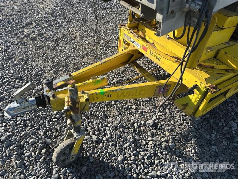 Klaas Universal K III HV 25 /5 Towable Lift Vlečne dvižne ploščadi