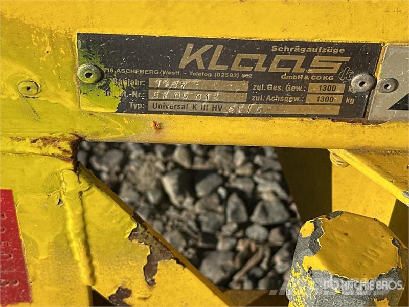 Klaas Universal K III HV 25 /5 Towable Lift Vlečne dvižne ploščadi