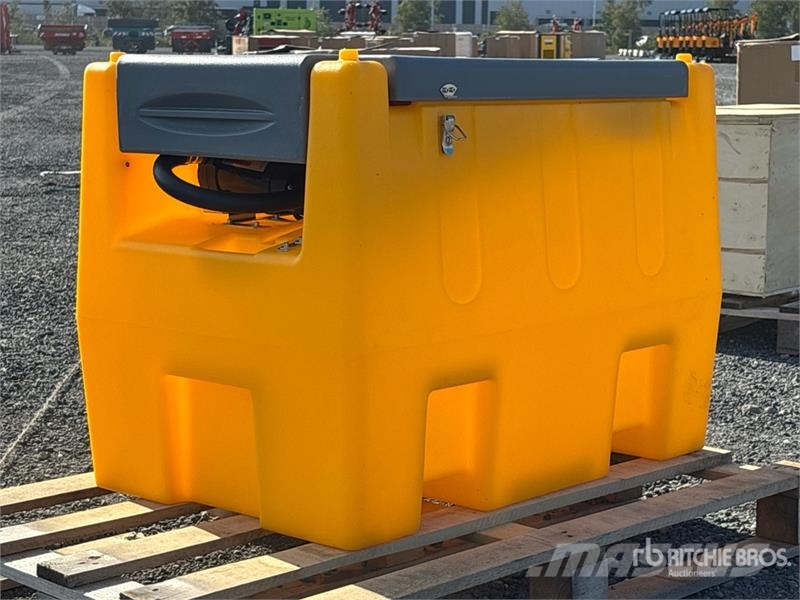 Klamel 240 with Pump Fuel Tank Fuel and additive tanks
