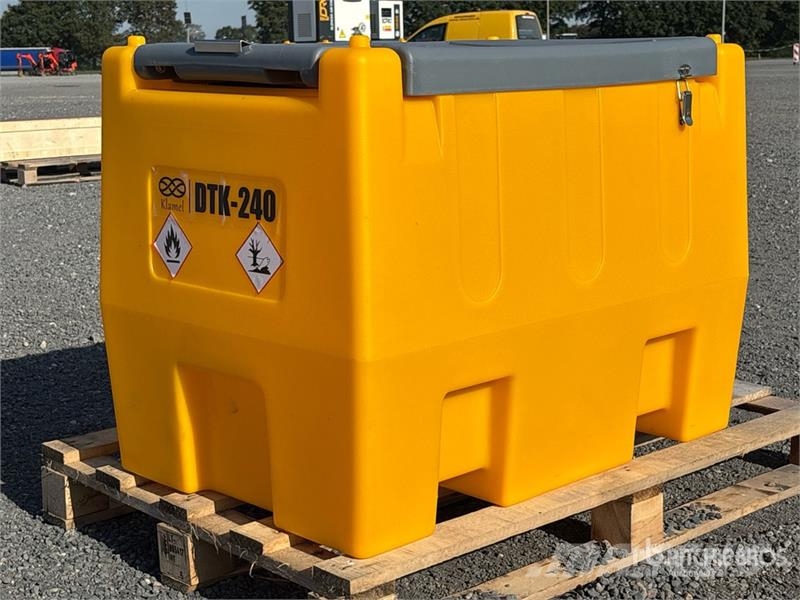 Klamel 240 with Pump Fuel Tank Fuel and additive tanks
