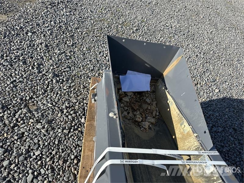 Kleemann Side Conveyor foldable ,Lenth 4 m , width 500mm Co Entreprenad - Övrigt