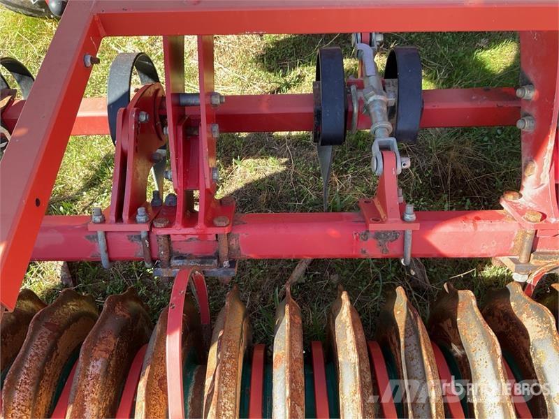 Kneverland TURBO T 6 MTS 2-Point Cultivator Cultivadores