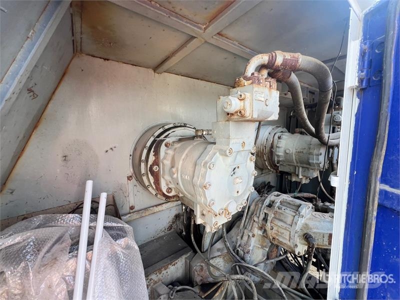 Kobelco BM800 Lattice-Boom Crawler Crane رافعات مجنزرة