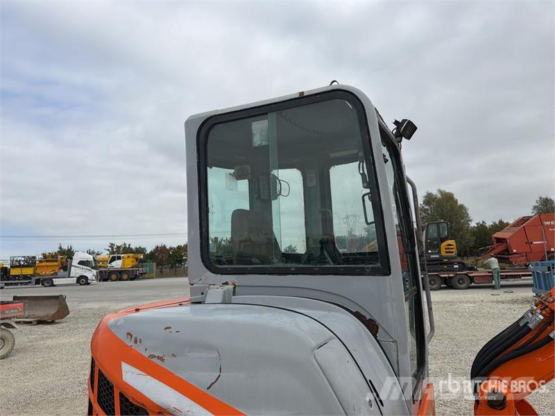 Kobelco E40.2SR Mini Excavator Mini kotrók < 7t