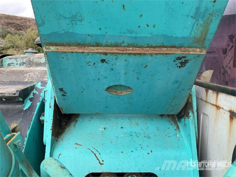 Kobelco SK200 Raupenbagger