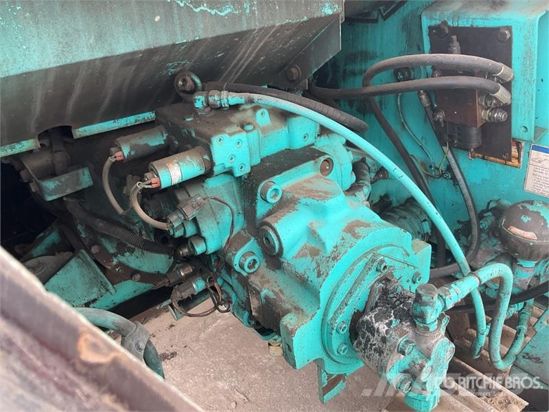 Kobelco SK200 Raupenbagger