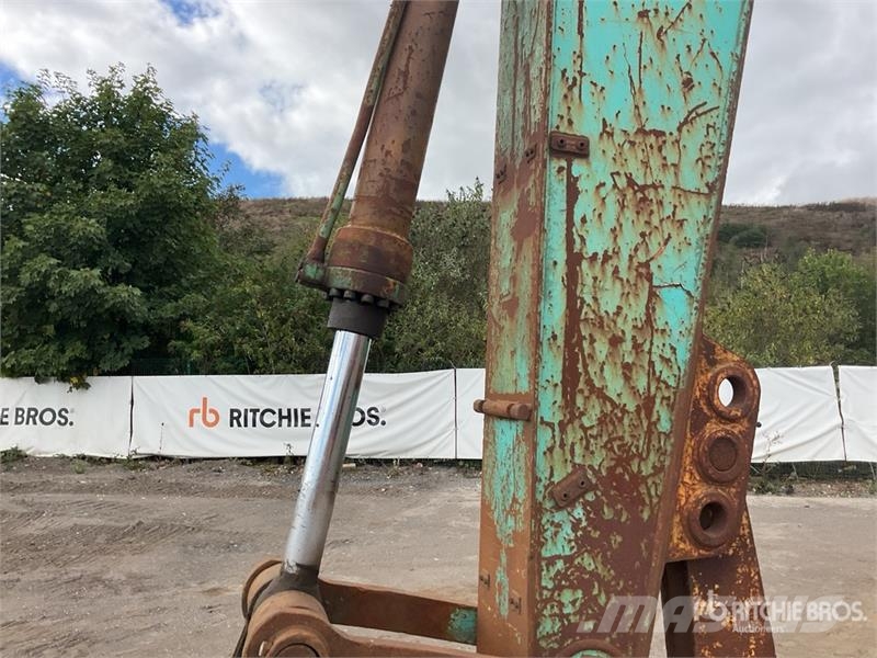 Kobelco SK200 Raupenbagger