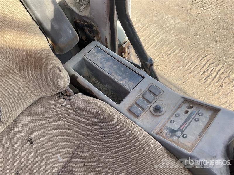 Kobelco SK200 Raupenbagger