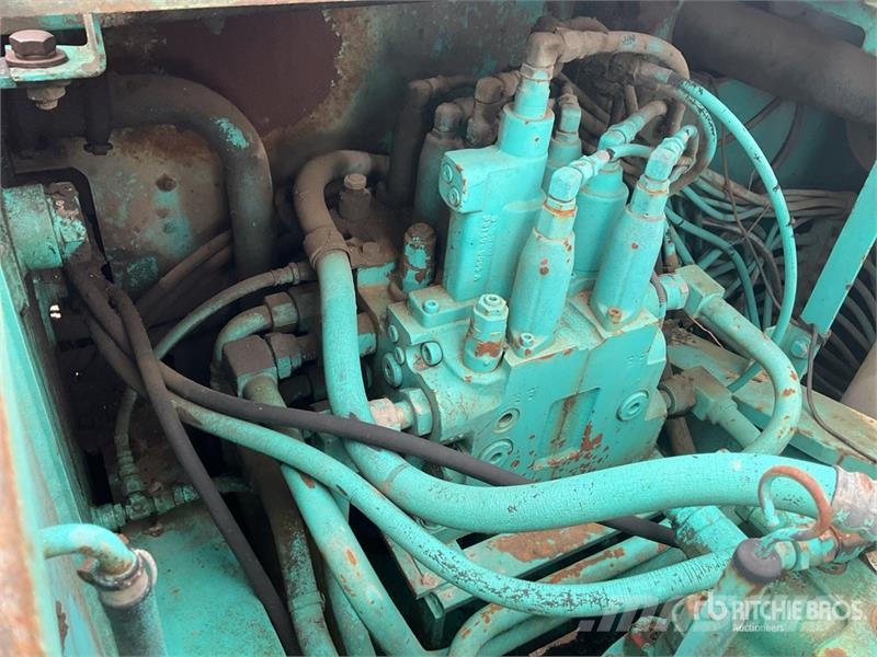 Kobelco SK200 Raupenbagger