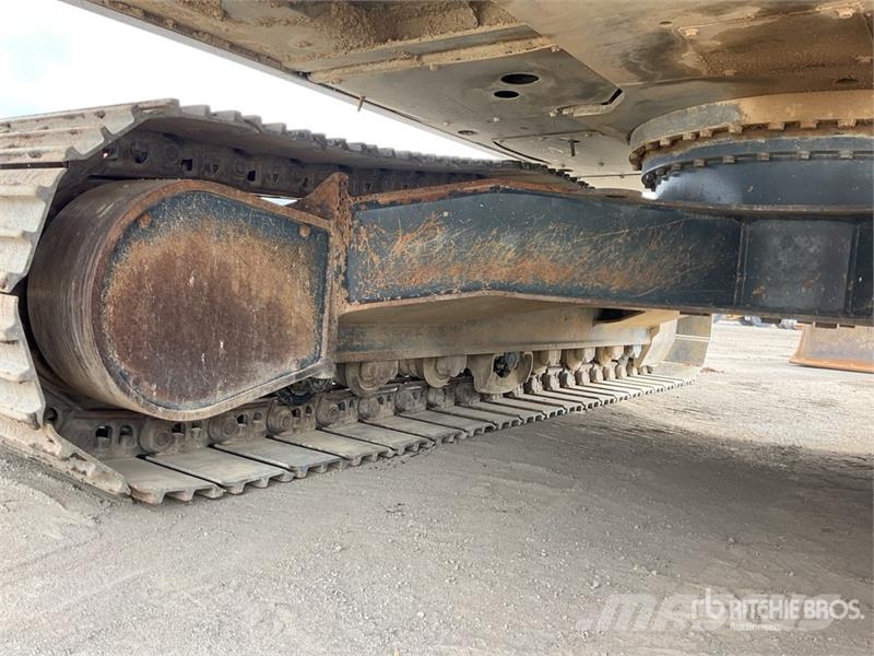 Kobelco SK210HLC-10E Hybrid Tracked Excavator Roomikekskavaatorid