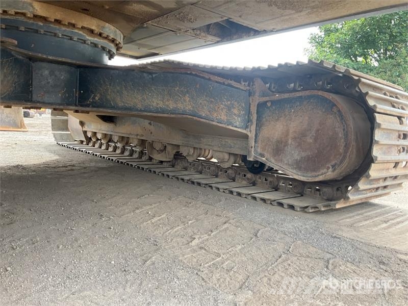 Kobelco SK210HLC-10E Hybrid Tracked Excavator Roomikekskavaatorid