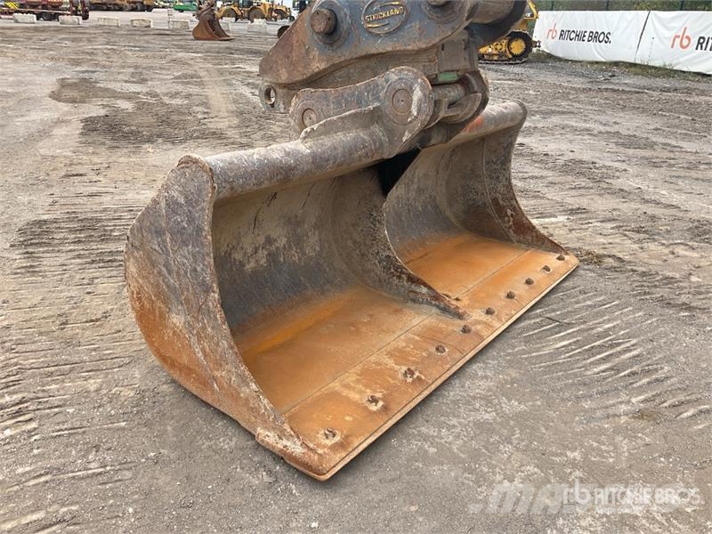 Kobelco SK210HLC-10E Hybrid Tracked Excavator Roomikekskavaatorid