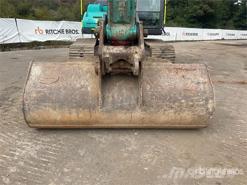 Kobelco SK210HLC-10E Hybrid Tracked Excavator Roomikekskavaatorid