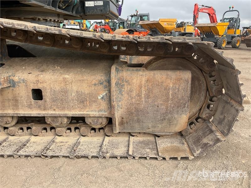 Kobelco SK210HLC-10E Hybrid Tracked Excavator Roomikekskavaatorid