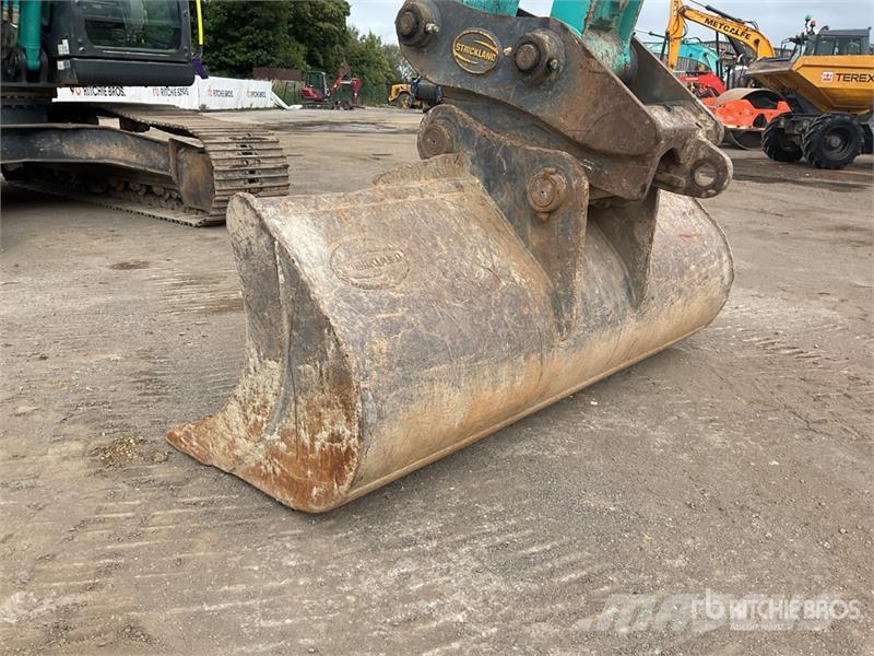 Kobelco SK210HLC-10E Hybrid Tracked Excavator Roomikekskavaatorid