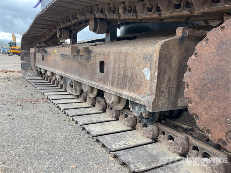 Kobelco SK210HLC-10E Hybrid Tracked Excavator Roomikekskavaatorid