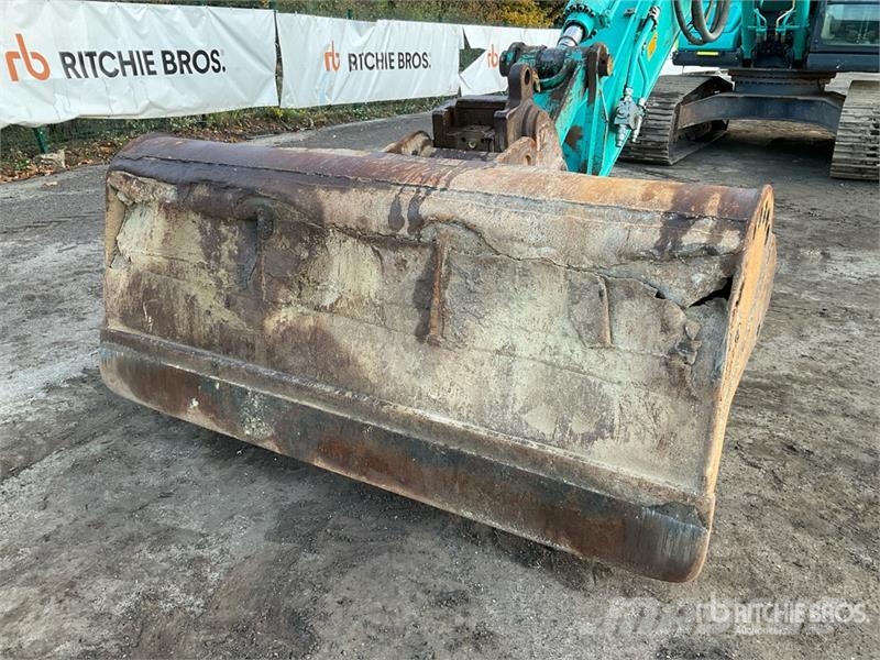 Kobelco SK210LC-10 Tracked Excavator Гусеничные экскаваторы