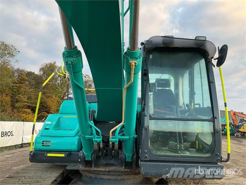 Kobelco SK210LC-10 Tracked Excavator Гусеничные экскаваторы