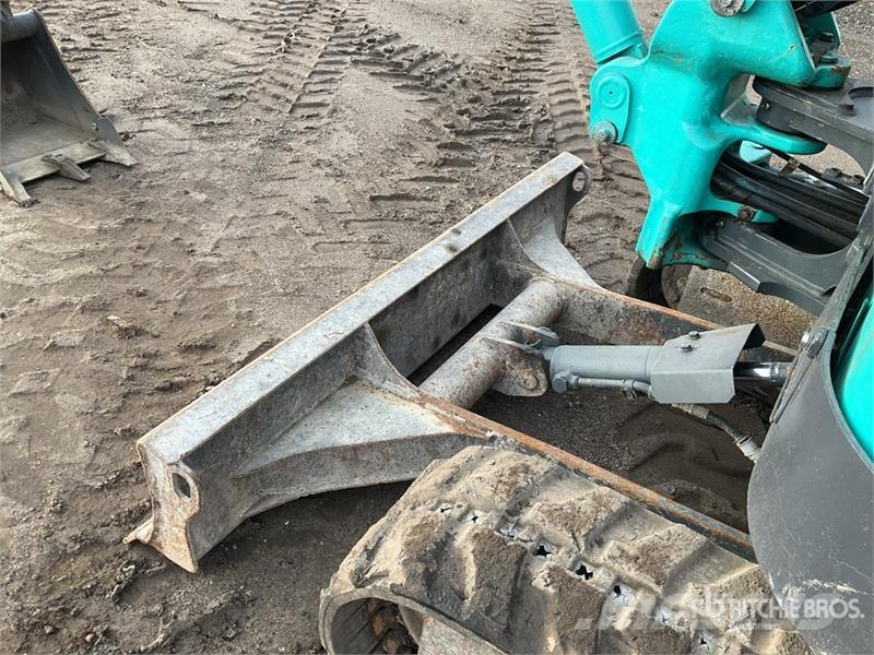Kobelco SK28SR-6E Mini Excavator حفارات صغيرة أقل من 7 طن (حفارات صغيرة)