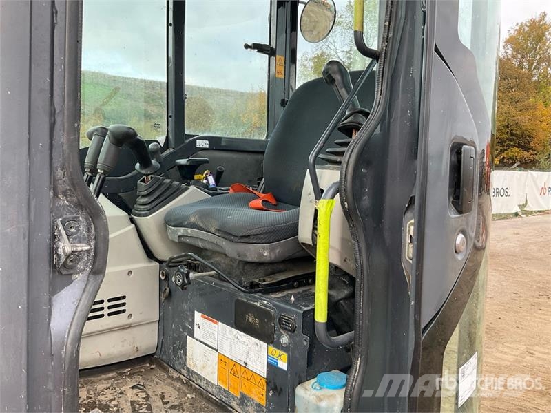 Kobelco SK28SR-6E Mini Excavator حفارات صغيرة أقل من 7 طن (حفارات صغيرة)