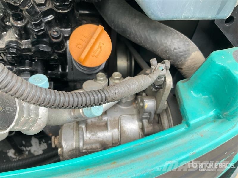 Kobelco SK28SR-6E Mini Excavator Mini kotrók < 7t
