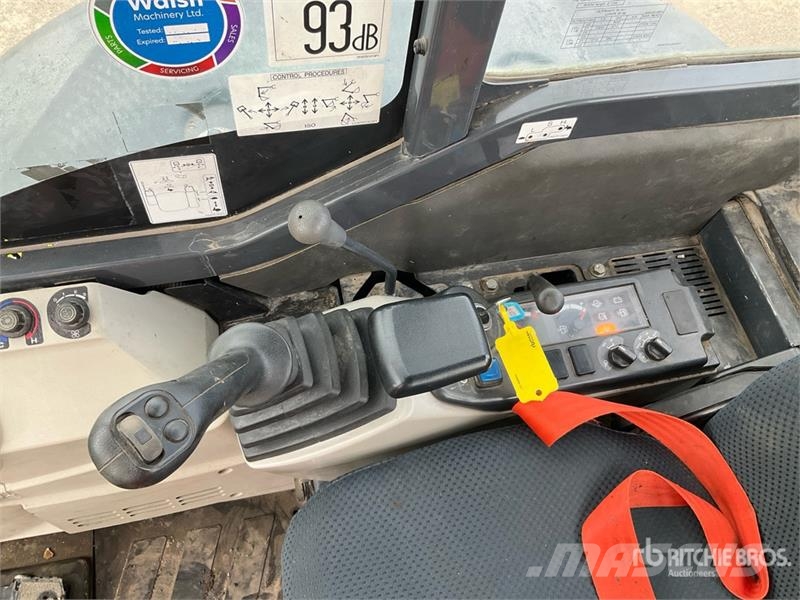 Kobelco SK28SR-6E Mini Excavator Mini kotrók < 7t