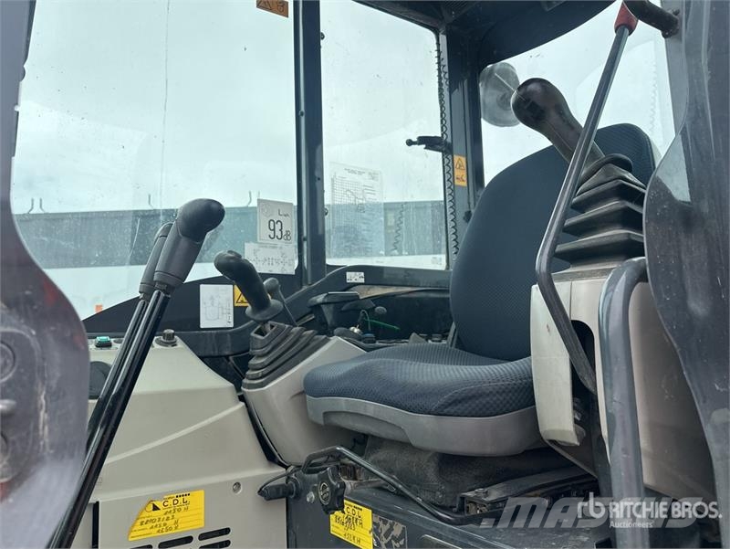 Kobelco SK28SR-6E Mini-Pelle Mini Excavator Mini rýpadlá < 7t